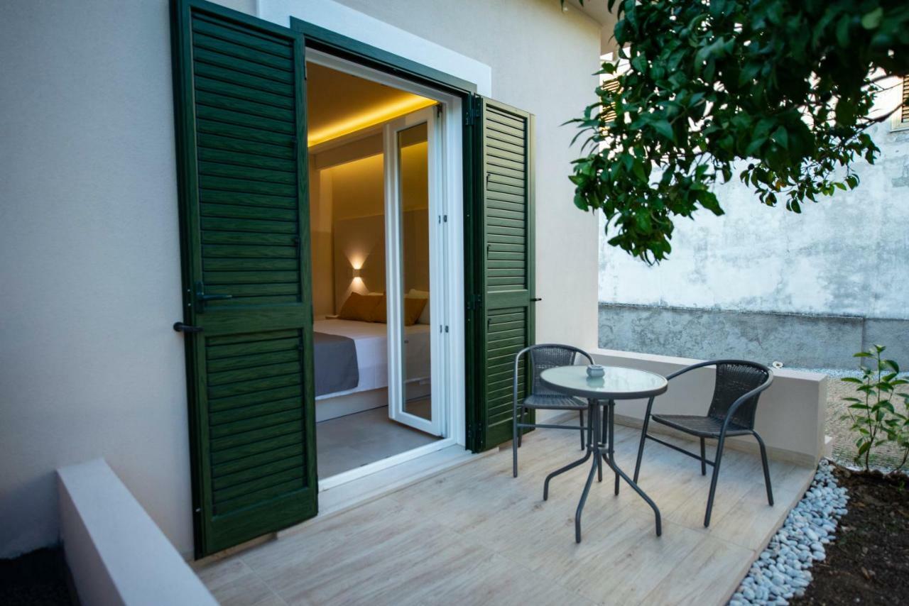 Michelino House Acomodação com café da manhã Parghelia Exterior foto