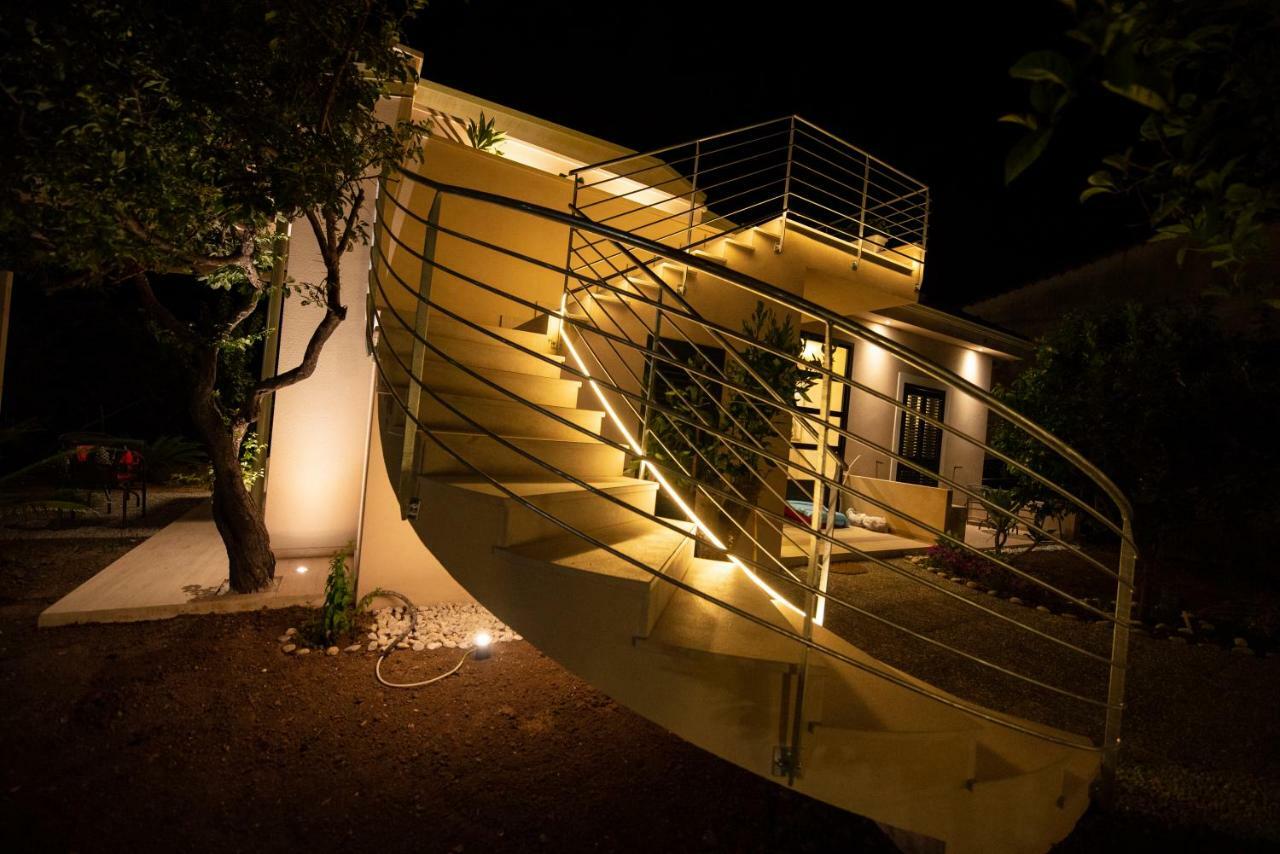 Michelino House Acomodação com café da manhã Parghelia Exterior foto